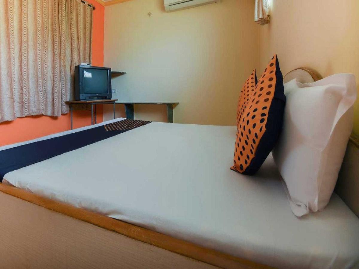 Hotel O Renuka Lodging And Boarding Poona Buitenkant foto